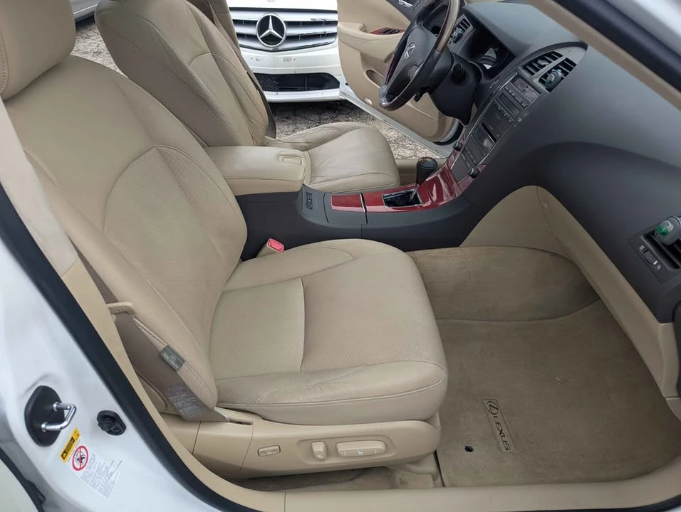 2008 Lexus ES 5th Gen - Image 7 of 16