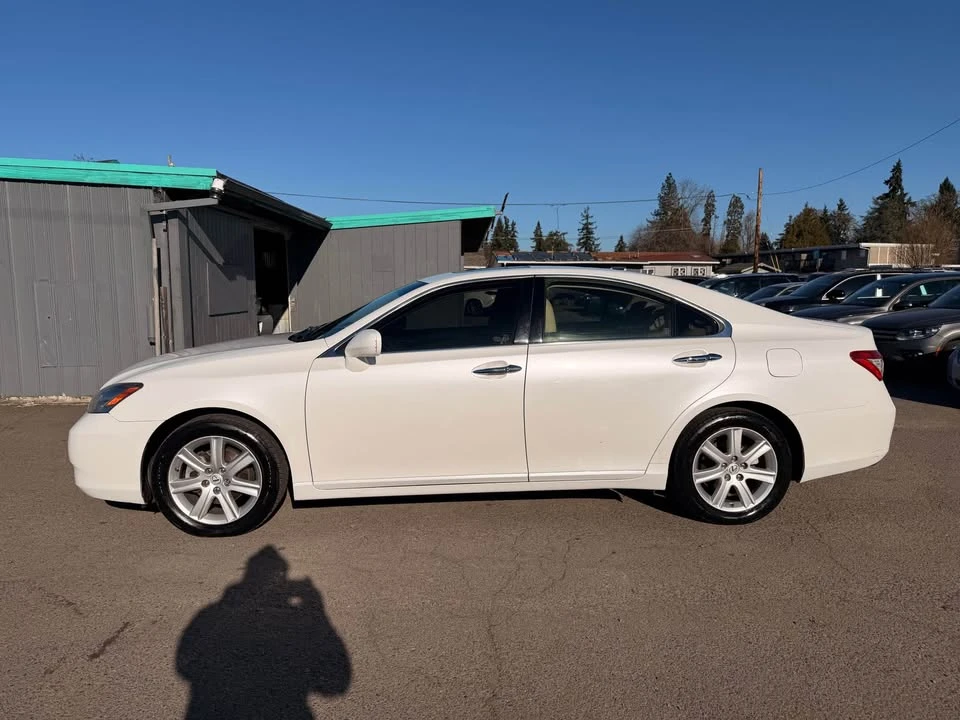 2008 Lexus ES 5th Gen - Image 2 of 16