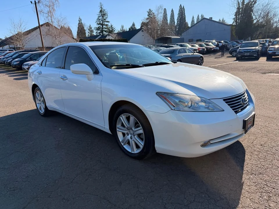 2008 Lexus ES 5th Gen - Image 9 of 16