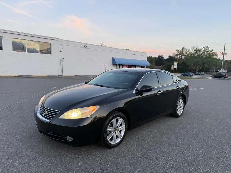 2008 Lexus ES 5th Gen - Image 5 of 13