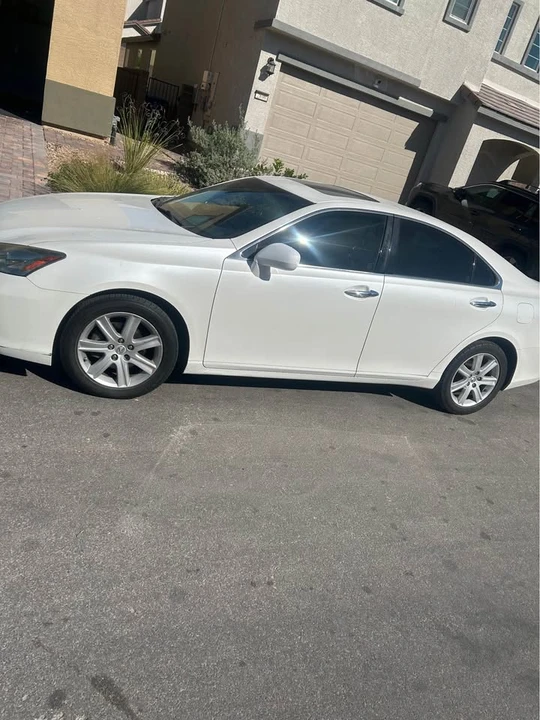 2008 Lexus ES 5th Gen - Image 2 of 5