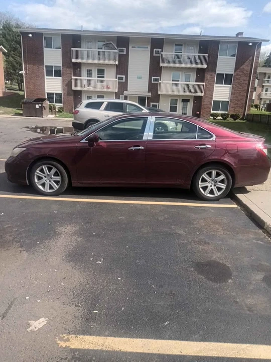 2008 Lexus ES 5th Gen - Image 3 of 4