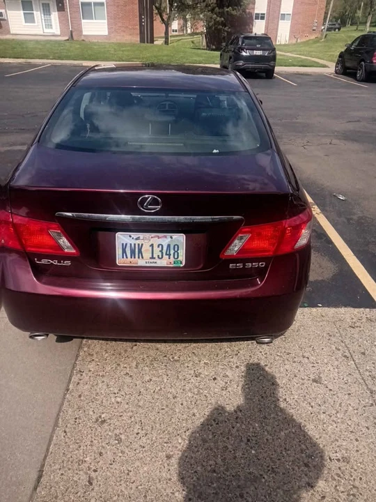 2008 Lexus ES 5th Gen - Image 2 of 4