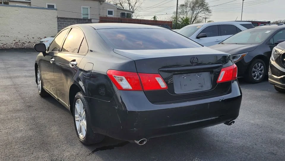 2008 Lexus ES 5th Gen - Image 4 of 17