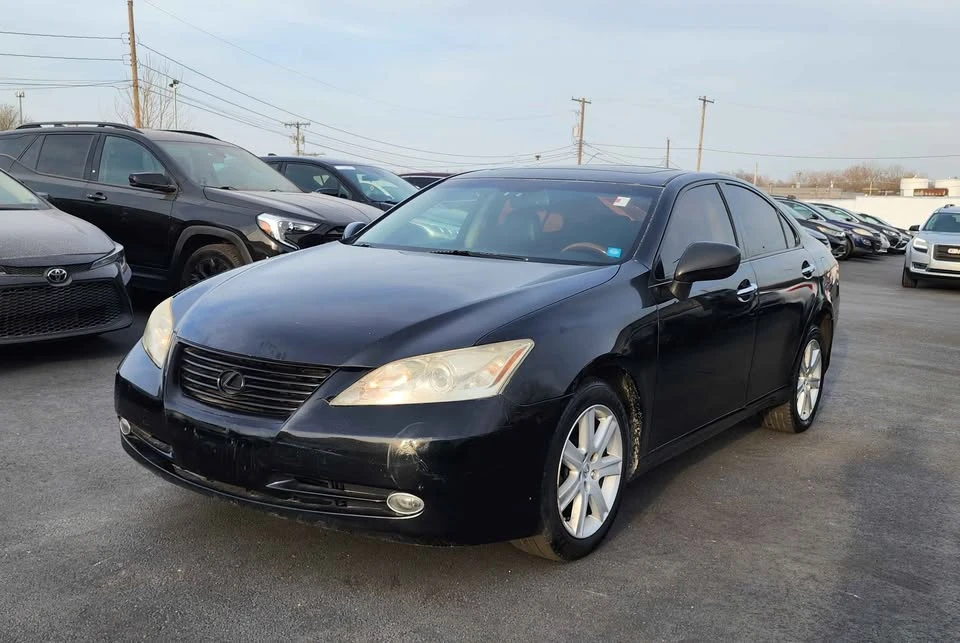 2008 Lexus ES 5th Gen - Image 2 of 17