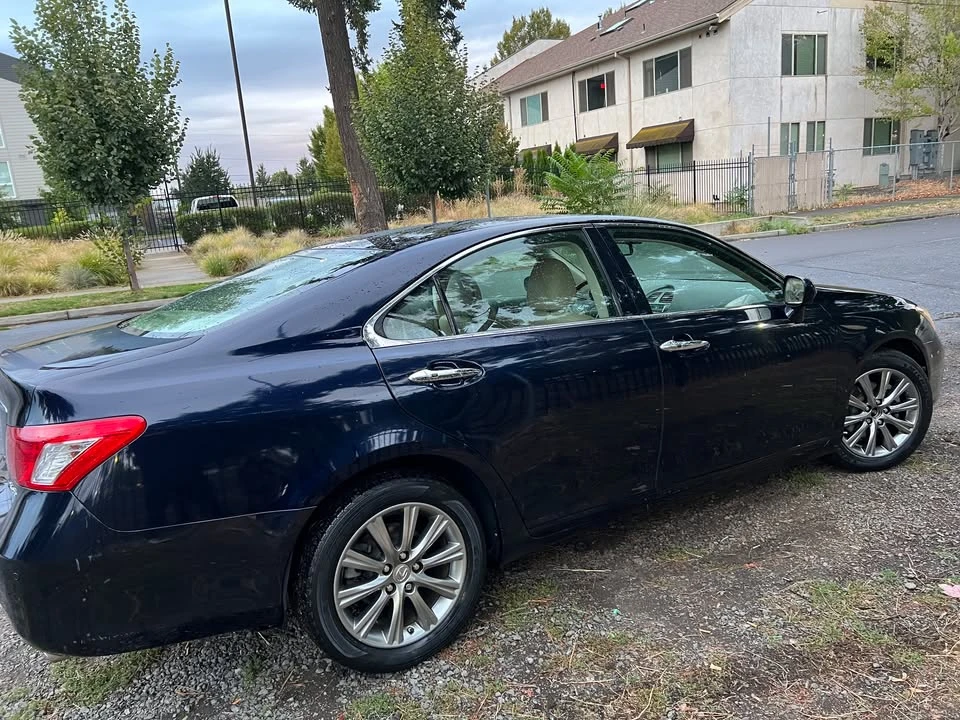 2008 Lexus ES 4th Gen - Image 3 of 13