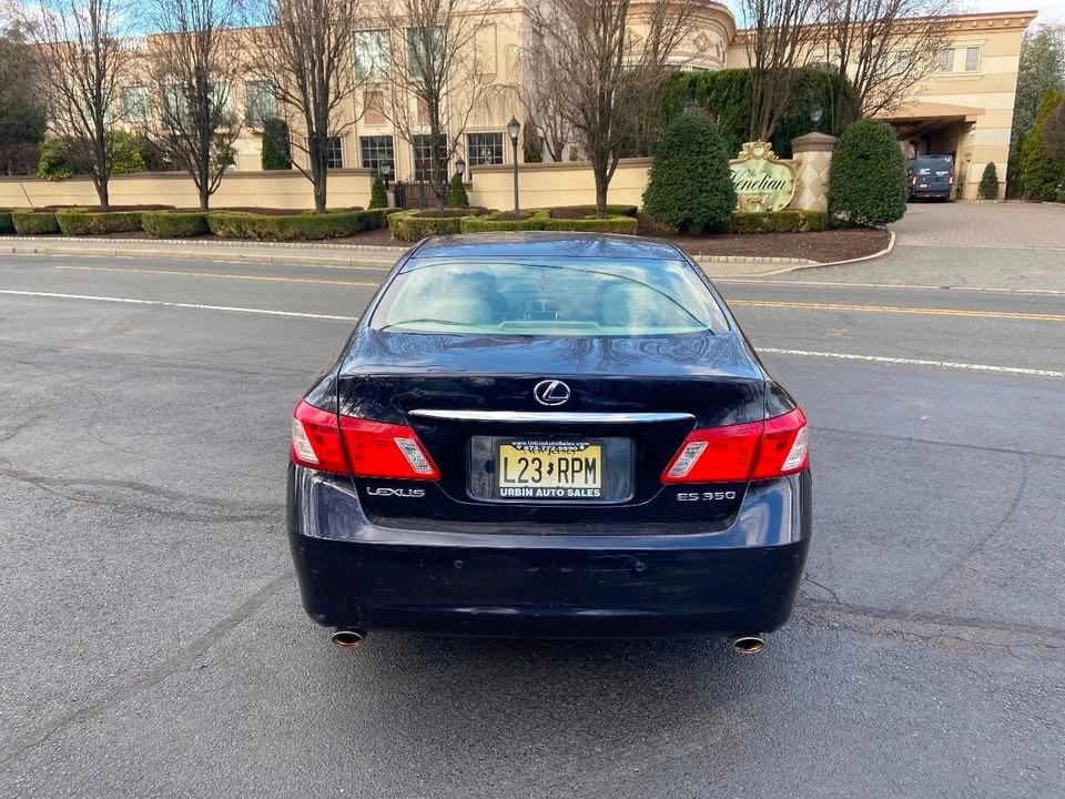 2008 Lexus ES 5th Gen - Image 4 of 19