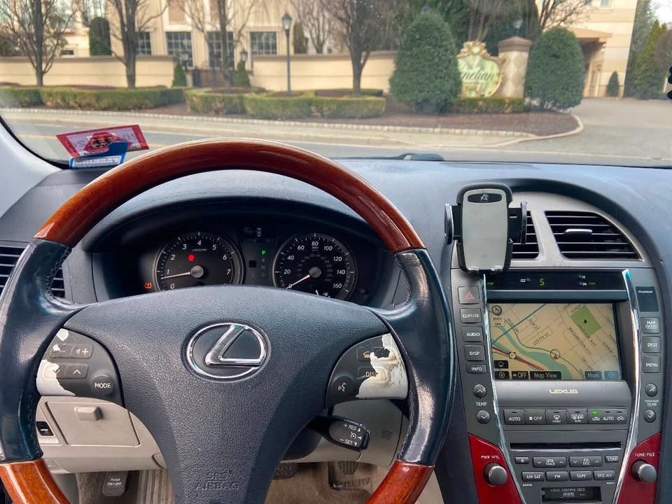 2008 Lexus ES 5th Gen - Image 11 of 19
