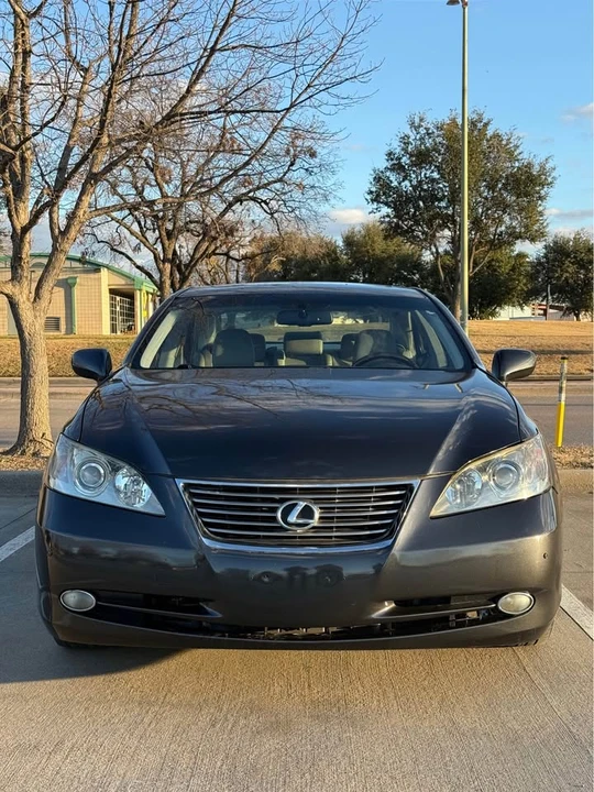 2008 Lexus ES 4th Gen - Image 2 of 9