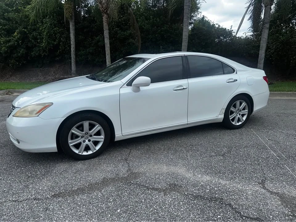 2008 Lexus ES 5th Gen - Image 2 of 7