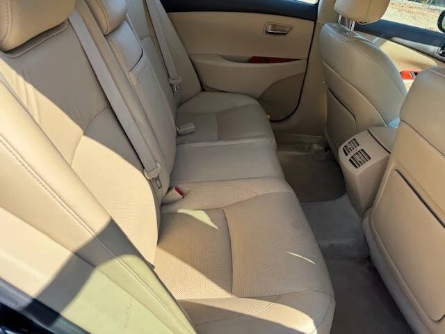 2008 Lexus ES 5th Gen - Image 16 of 20