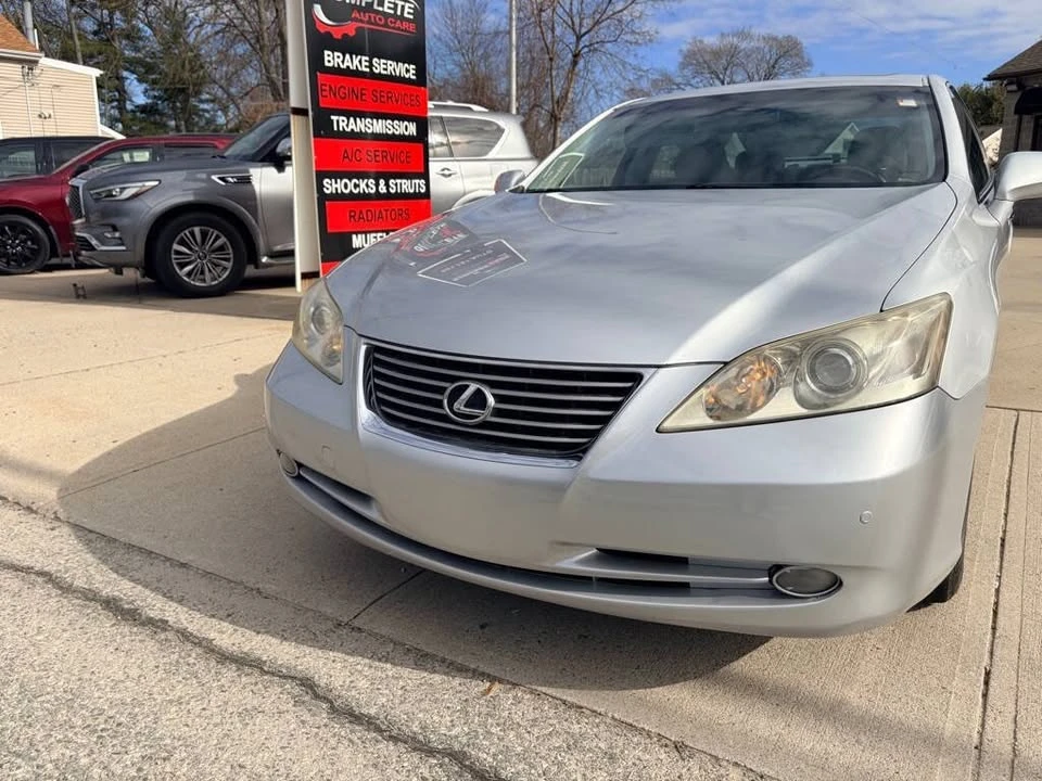 2008 Lexus ES 5th Gen - Image 2 of 20