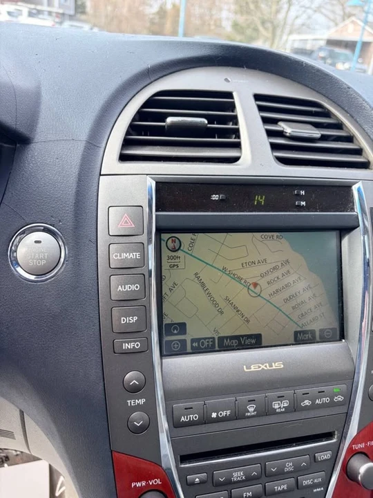 2008 Lexus ES 5th Gen - Image 14 of 20