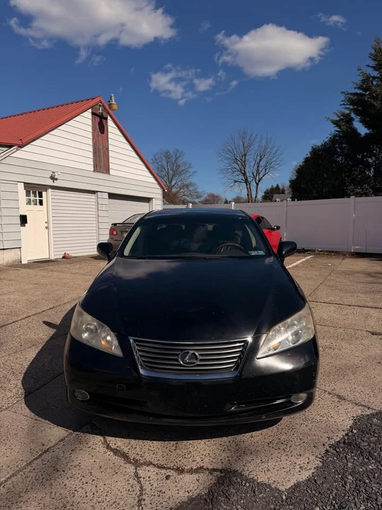 2008 Lexus ES 5th Gen - Image 2 of 8