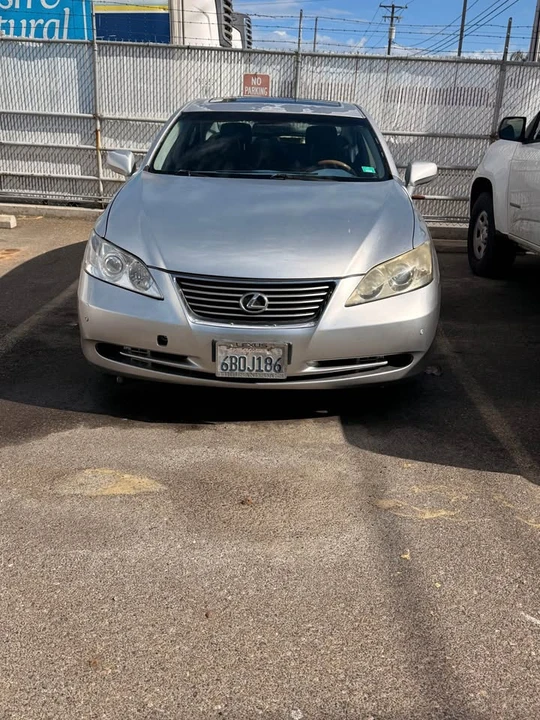 2008 Lexus ES 5th Gen - Image 2 of 8