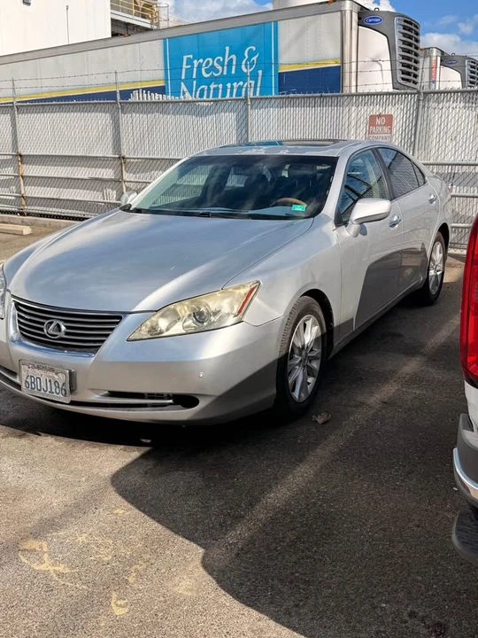 2008 Lexus ES 5th Gen - Image 3 of 8