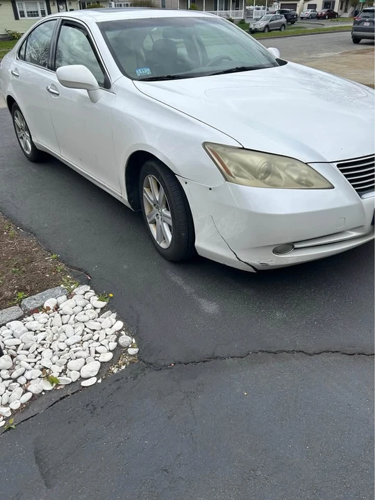 2008 Lexus ES 5th Gen - Image 5 of 9