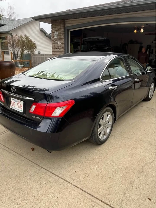 2008 Lexus ES 5th Gen - Image 2 of 10