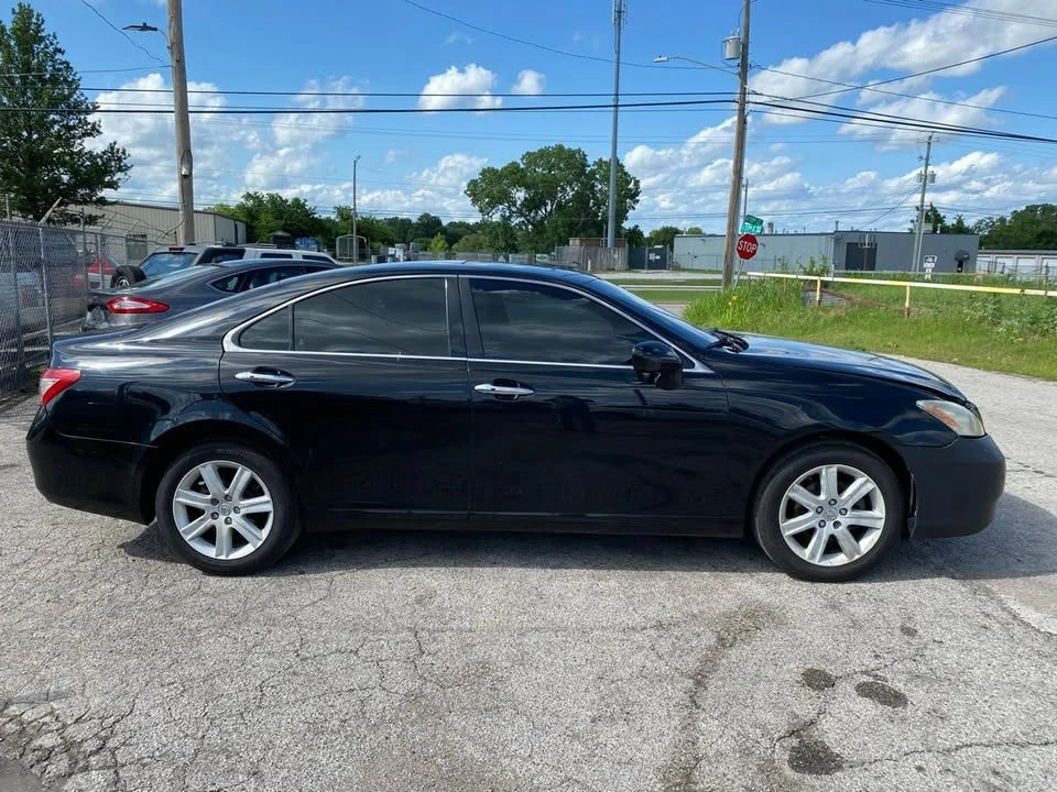 2008 Lexus ES 5th Gen - Image 5 of 19