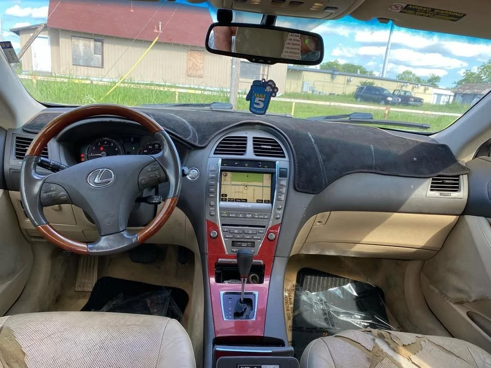 2008 Lexus ES 5th Gen - Image 13 of 19