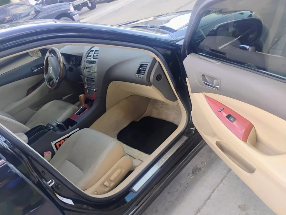 2008 Lexus ES 5th Gen - Image 10 of 15