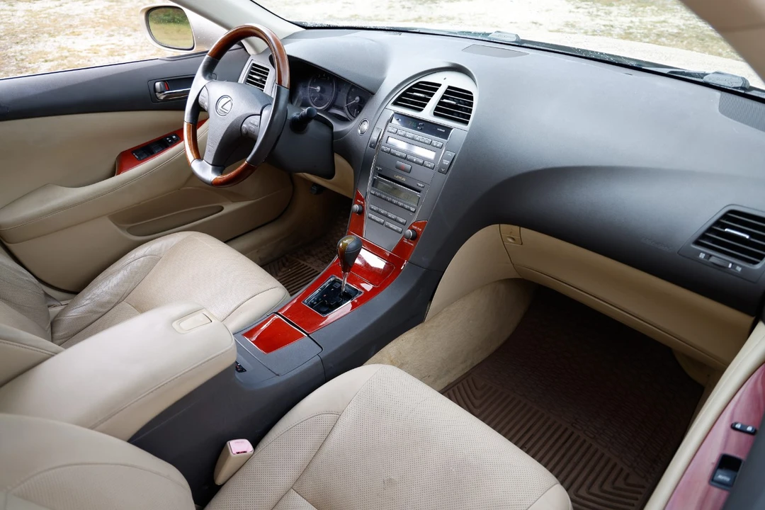 2008 Lexus ES 5th Gen - Image 16 of 21