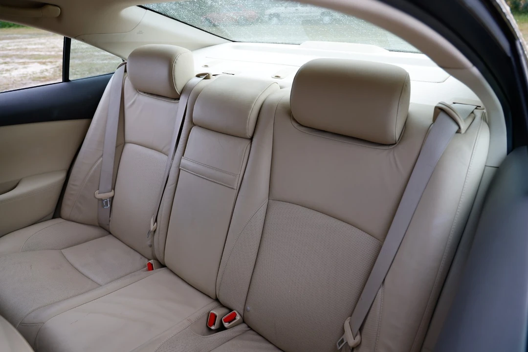 2008 Lexus ES 5th Gen - Image 8 of 21