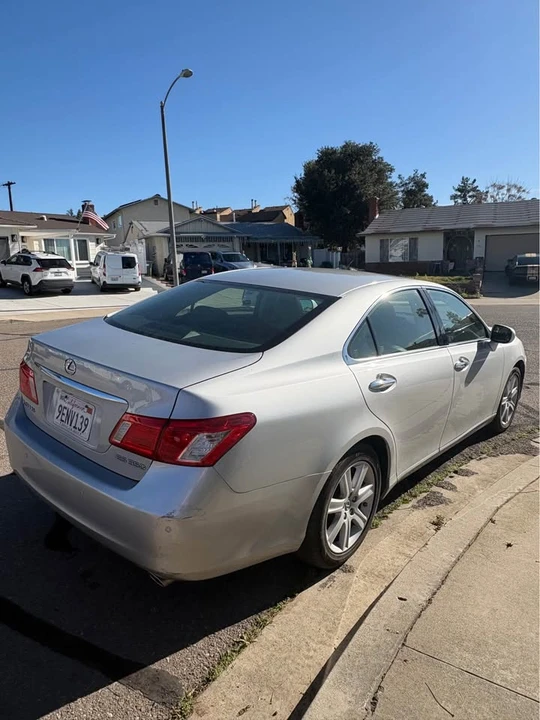 2008 Lexus ES 5th Gen - Image 4 of 12