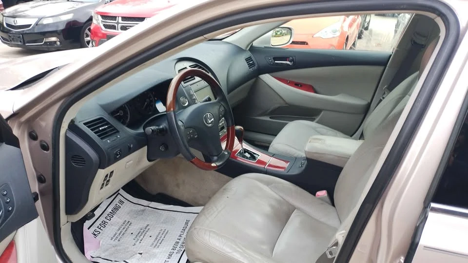 2008 Lexus ES 5th Gen - Image 8 of 10
