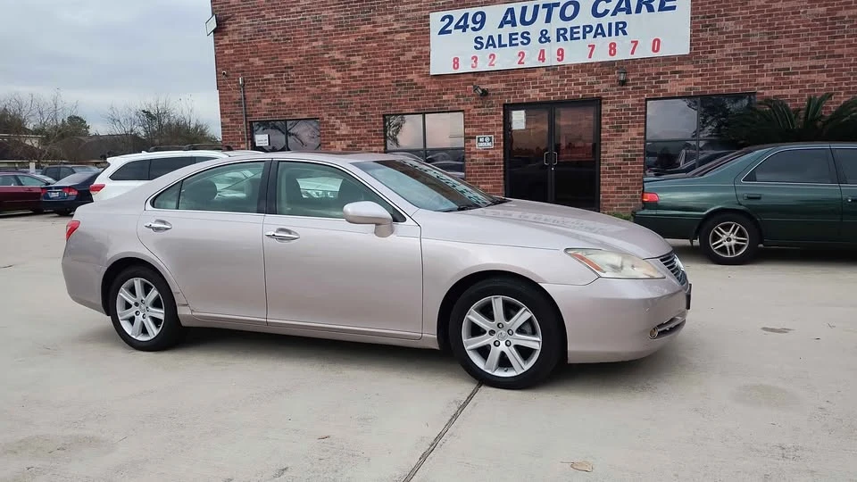 2008 Lexus ES 5th Gen - Image 2 of 10