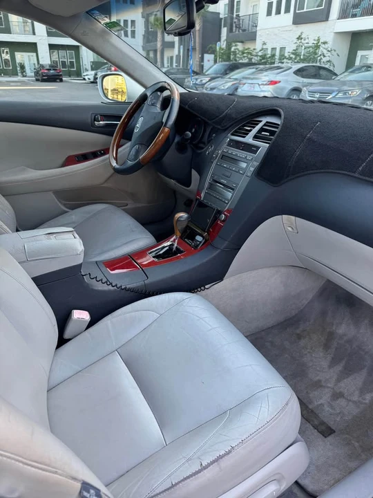2008 Lexus ES 5th Gen - Image 2 of 12