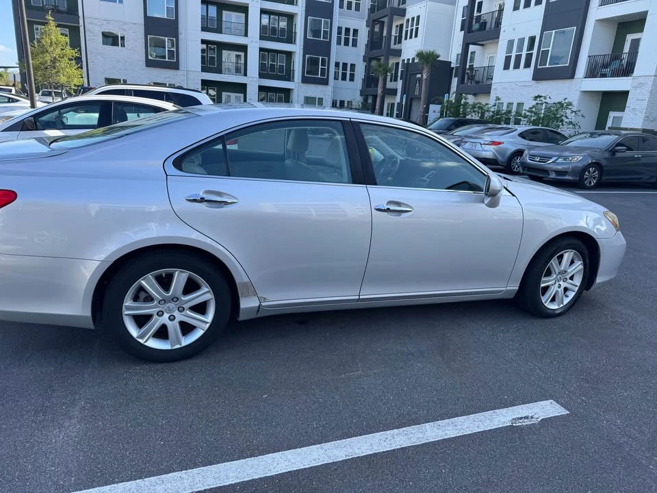 2008 Lexus ES 5th Gen - Image 9 of 12