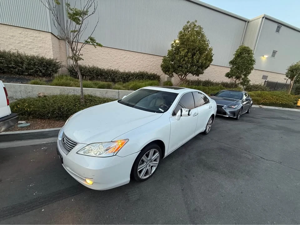 2008 Lexus ES 5th Gen - Image 3 of 13