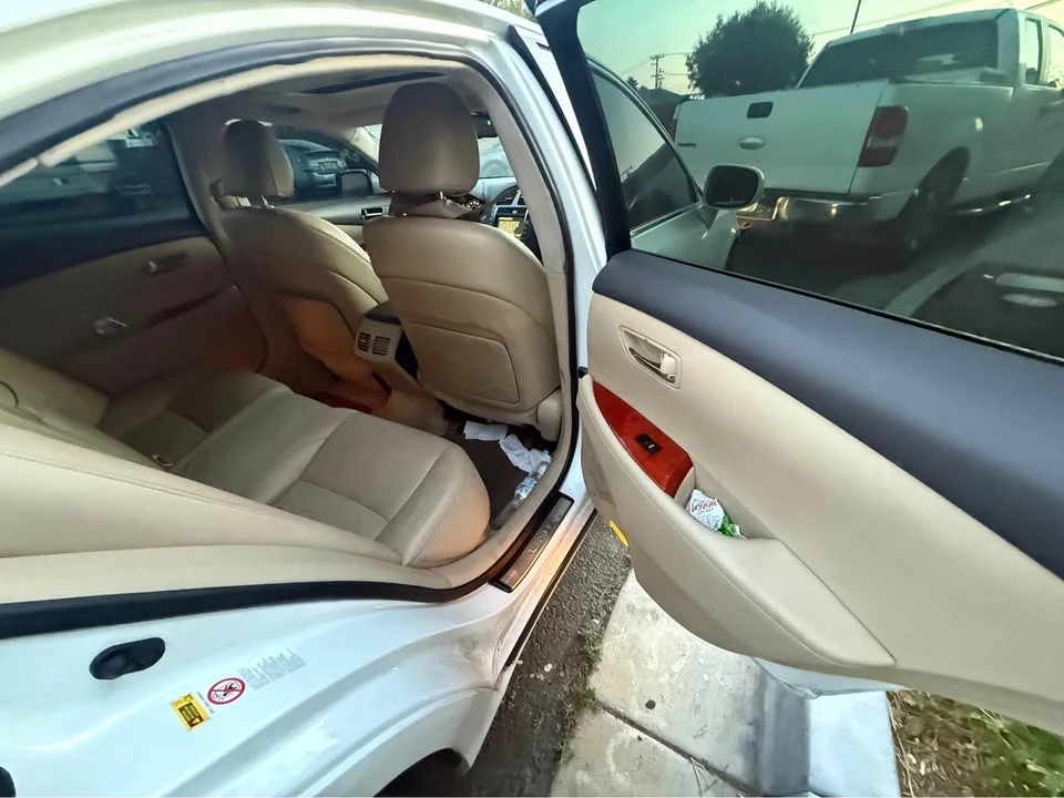 2008 Lexus ES 5th Gen - Image 12 of 13