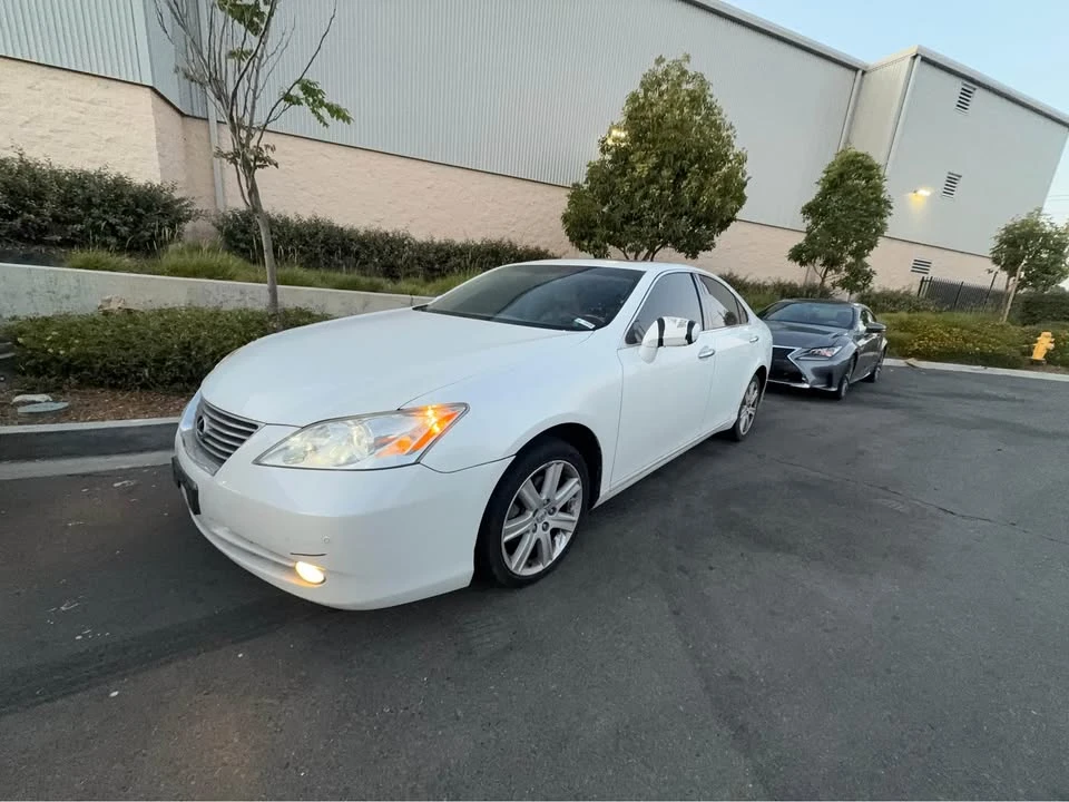 2008 Lexus ES 5th Gen - Image 5 of 13