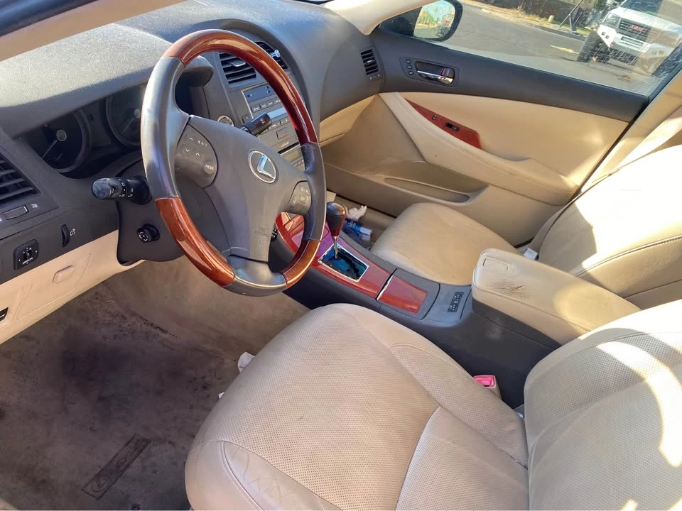 2008 Lexus ES 5th Gen - Image 5 of 10