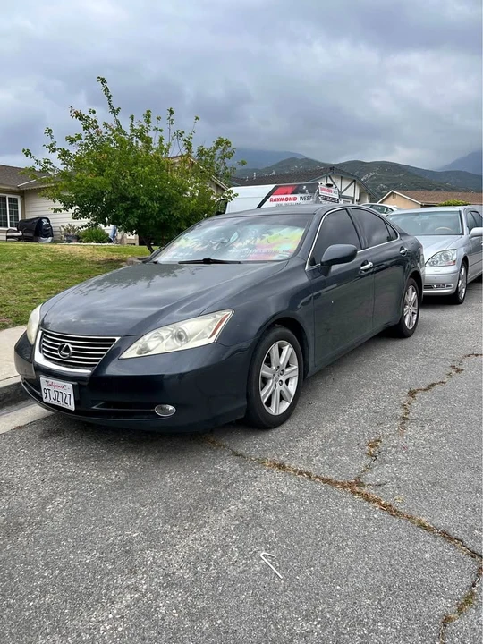 2008 Lexus ES 5th Gen - Image 2 of 11