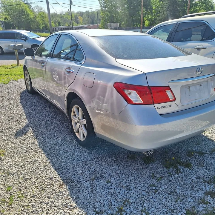 2008 Lexus ES 5th Gen - Image 4 of 4