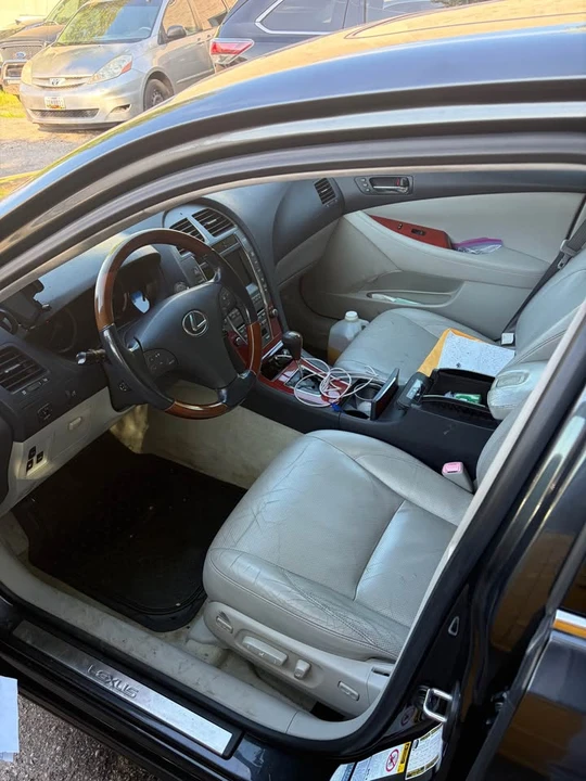 2008 Lexus ES 5th Gen - Image 2 of 8