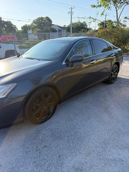 2008 Lexus ES 5th Gen - Image 2 of 7