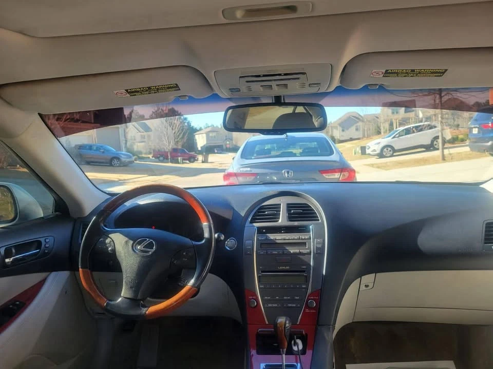 2008 Lexus ES 5th Gen - Image 2 of 6