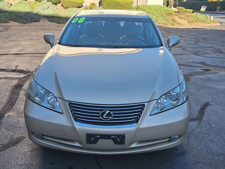 2008 Lexus ES 4th Gen - Image 2 of 17