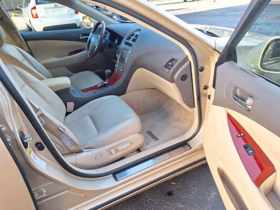 2008 Lexus ES 4th Gen - Image 12 of 17