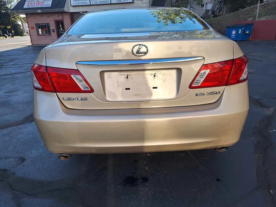 2008 Lexus ES 4th Gen - Image 8 of 17