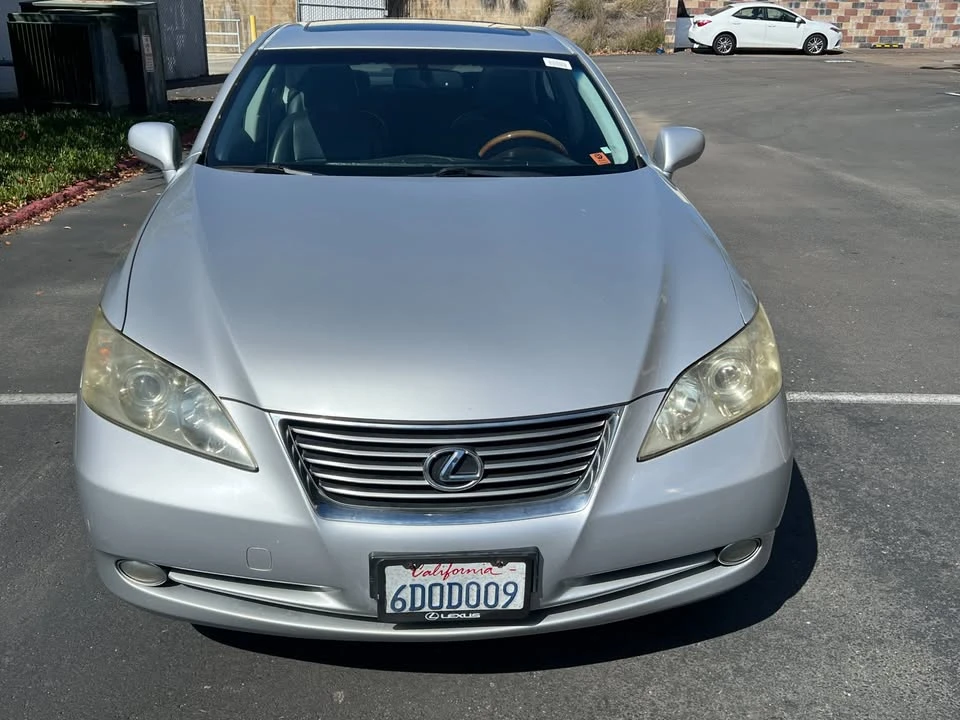 2008 Lexus ES 5th Gen - Image 2 of 20
