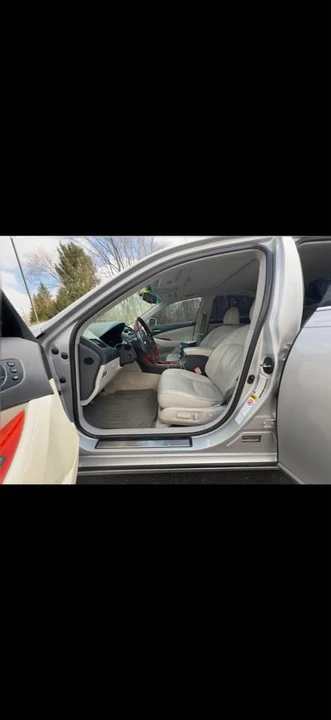 2008 Lexus ES 5th Gen - Image 5 of 12