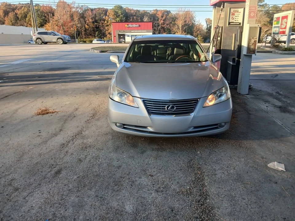 2008 Lexus ES 4th Gen - Image 5 of 19