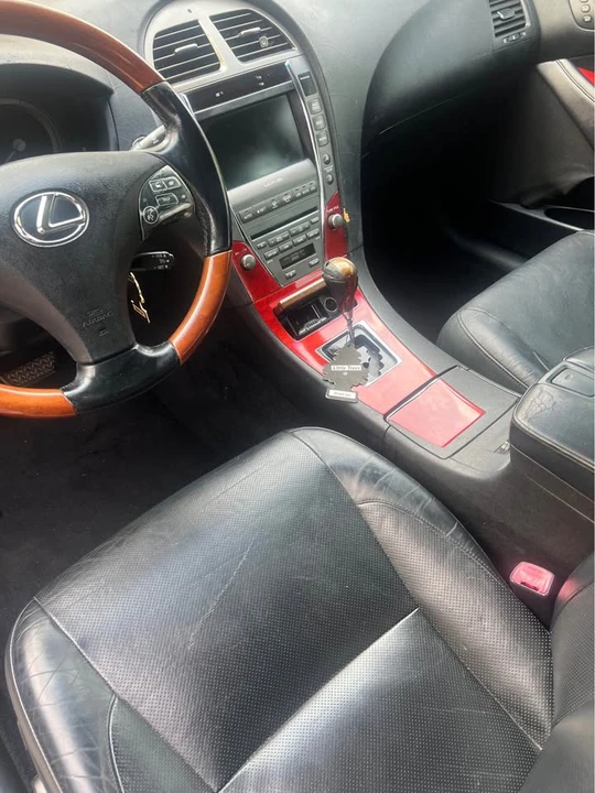 2008 Lexus ES 5th Gen - Image 15 of 16