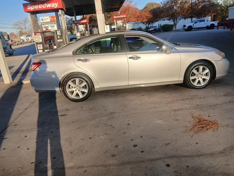 2008 Lexus ES 4th Gen - Image 3 of 19