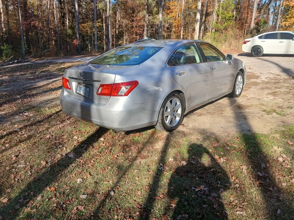 2008 Lexus ES 4th Gen - Image 18 of 19